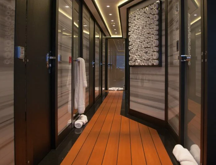 PLAN B - photo 11, PLAN B yacht charter