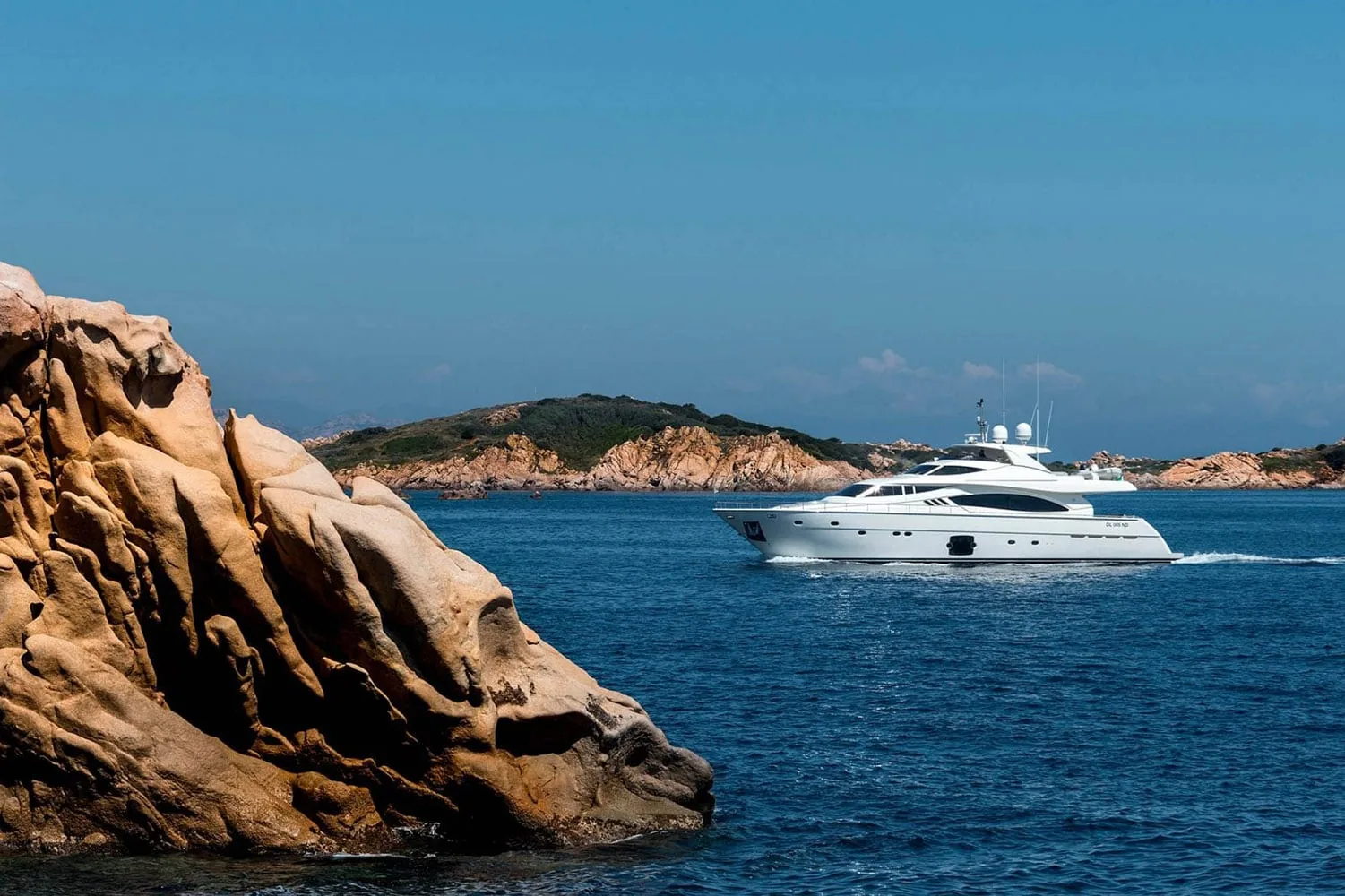 PORTHOS - photo 6 yacht charter Cannes