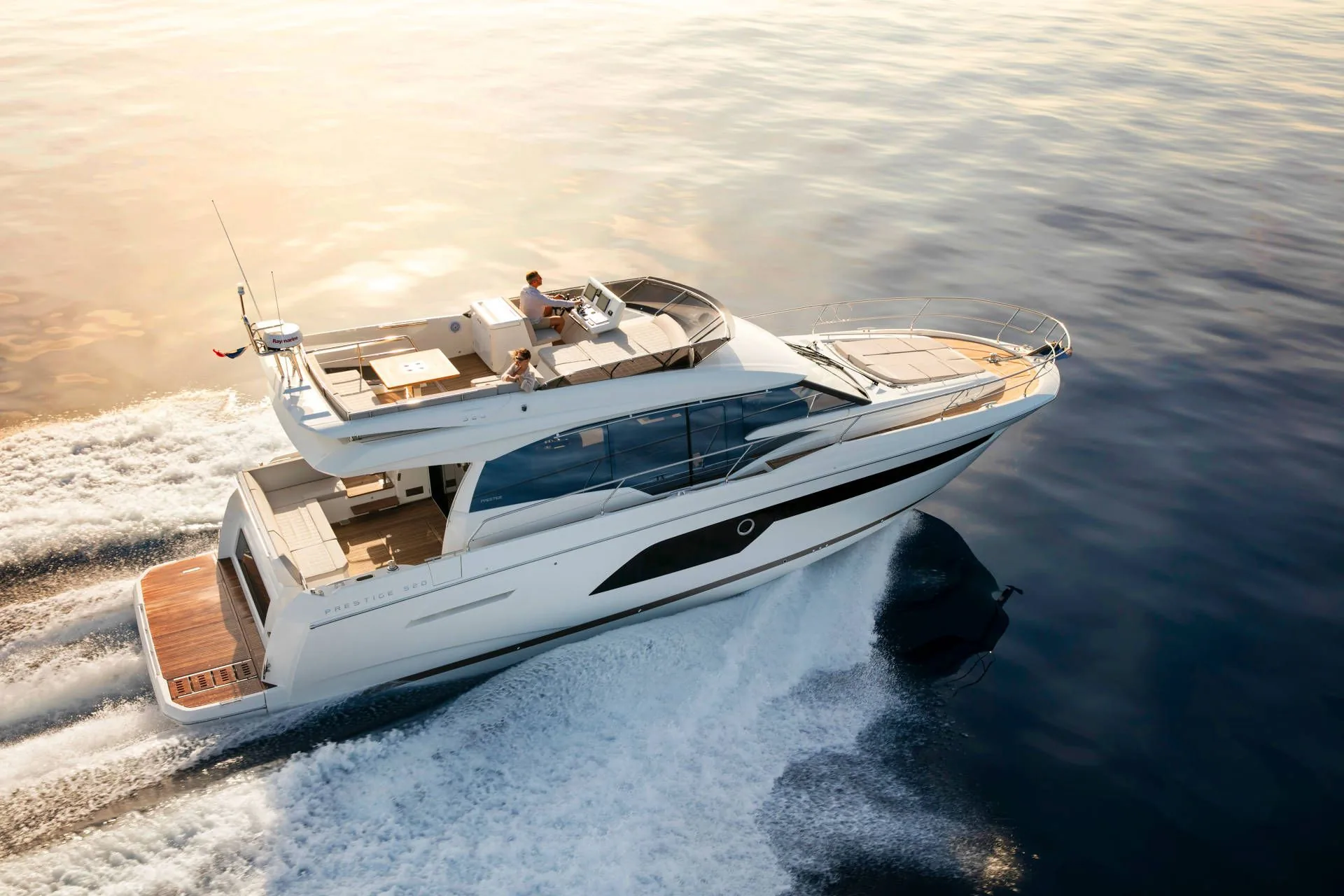 Prestige 520 Fly - photo 2 yacht charter Cannes