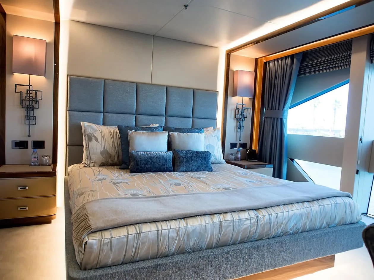PRINCESS AVK - photo 21 yacht charter Cannes