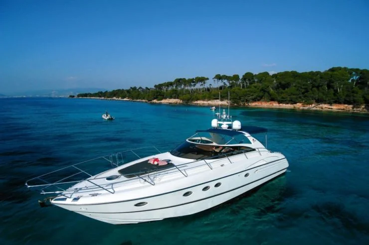 Princess V50 - photo 7 yacht charter Cannes