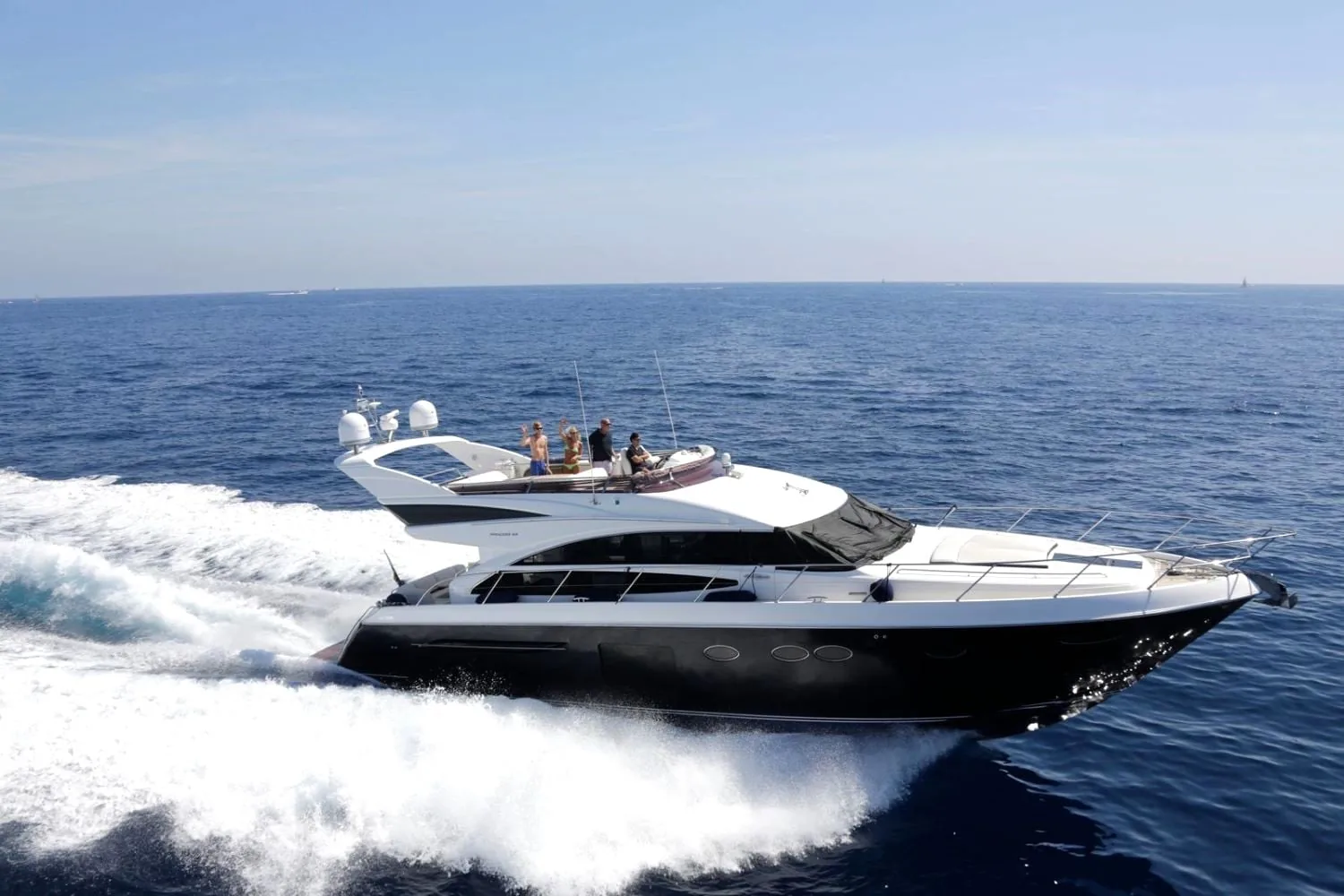 PRINCESS V64 - photo 1 yacht charter Cannes