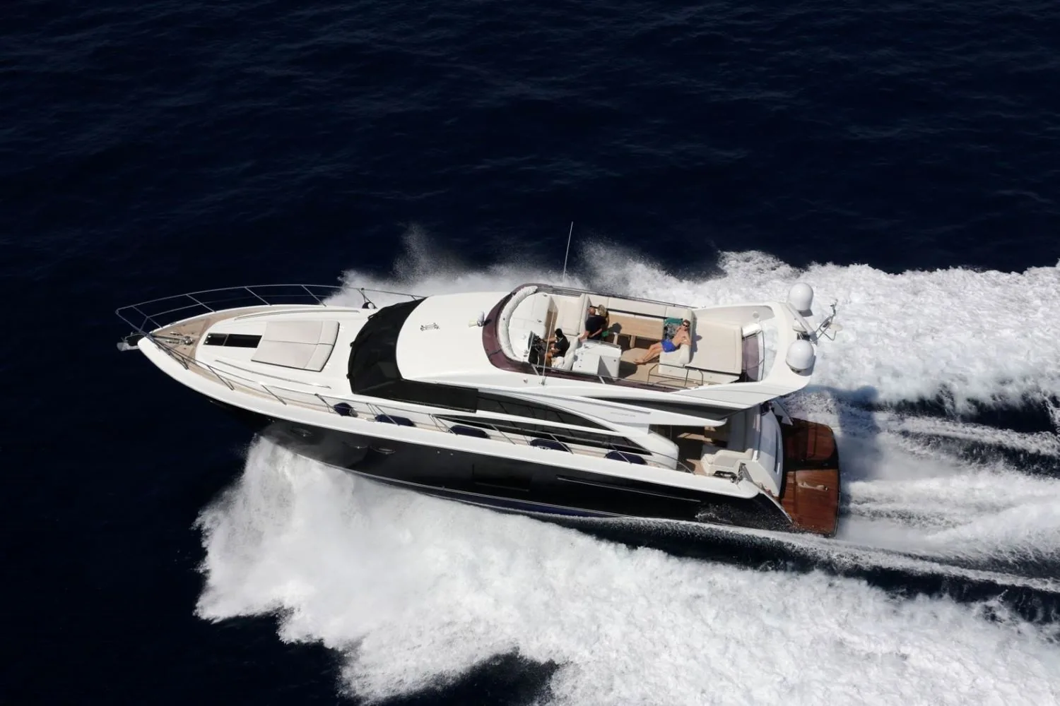 PRINCESS V64 - photo 3 yacht charter Cannes