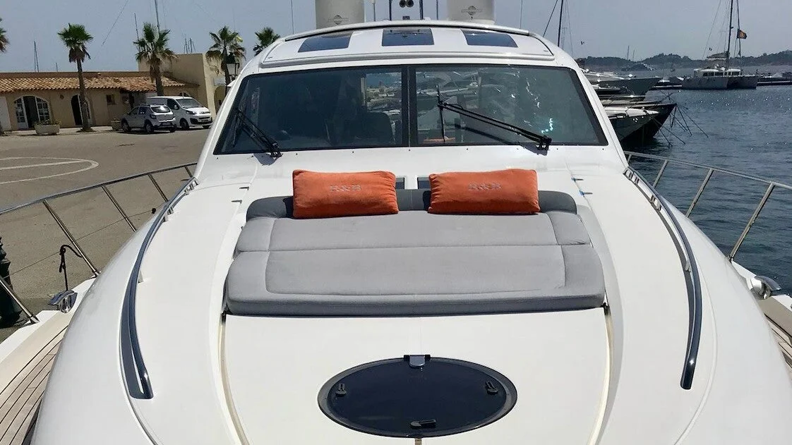 Princess V70 - photo 8 yacht charter Cannes