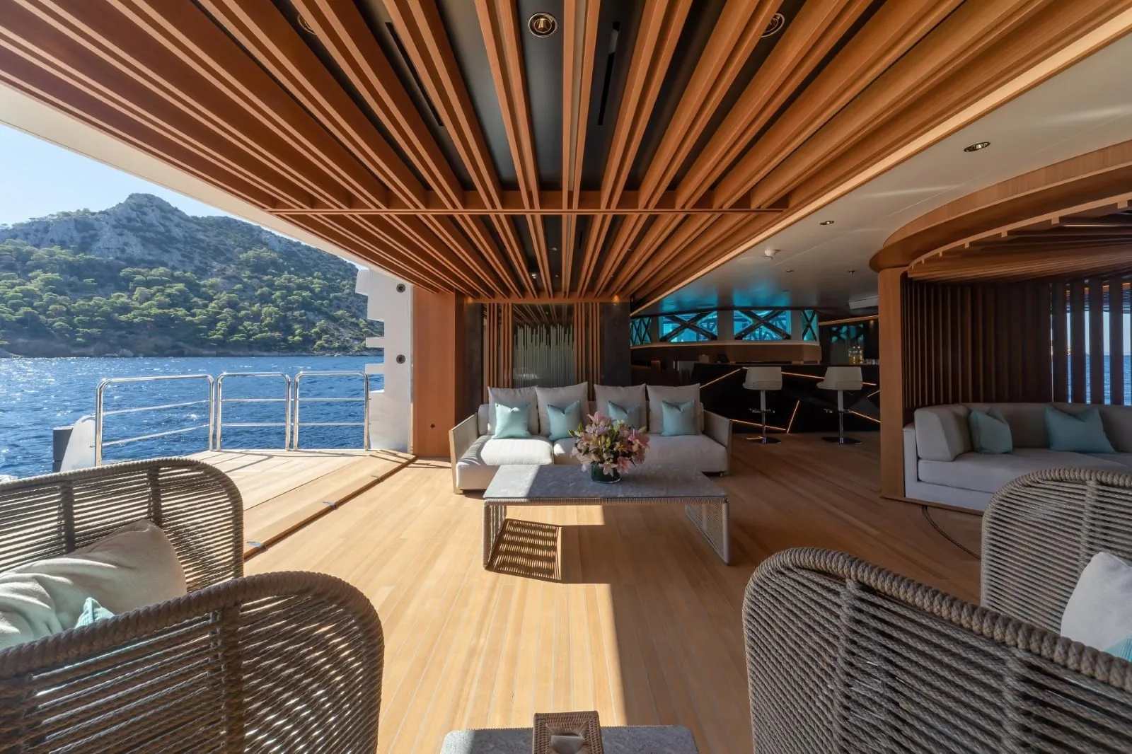 PROJECT X - photo 8 location yacht Cannes