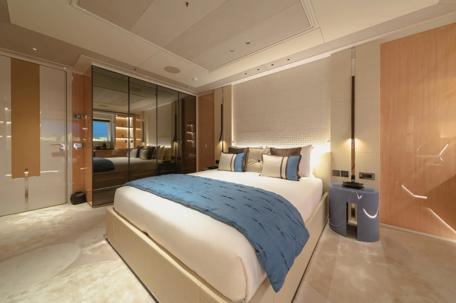 PROJECT X - photo 48 location yacht Cannes