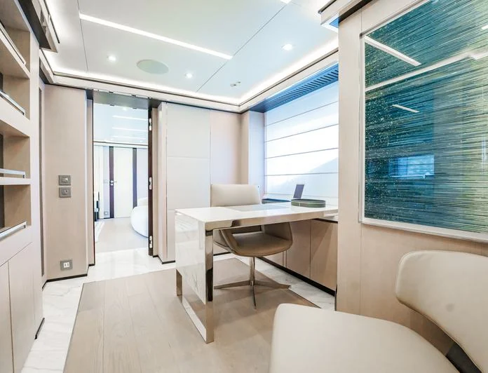 PROVOCATEUR - photo 5, PROVOCATEUR yacht charter