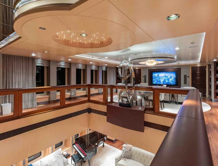 QUANTUM OF SOLACE - photo 3, QUANTUM OF SOLACE yacht charter