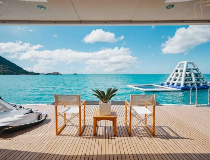 QUANTUM OF SOLACE - photo 13, QUANTUM OF SOLACE yacht charter