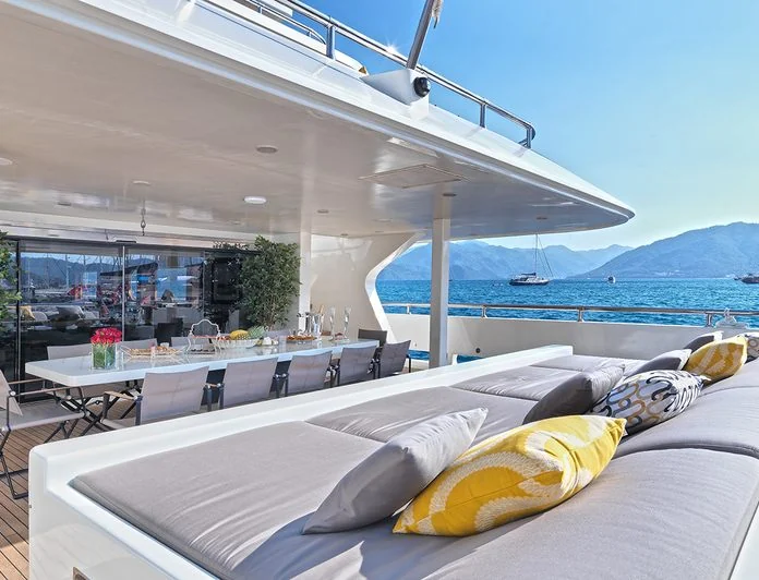 QUEEN MARE - photo 8, QUEEN MARE yacht charter