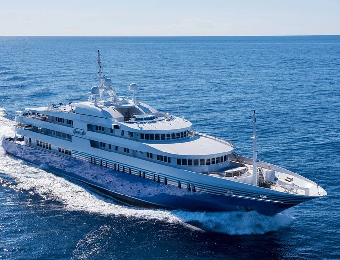 QUEEN MIRI - photo 11, QUEEN MIRI yacht charter