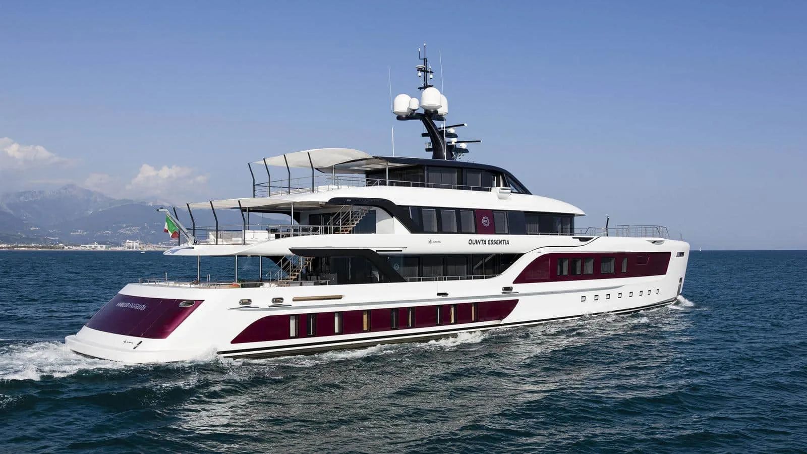 QUINTA ESSENTIA - photo 6 yacht charter Cannes