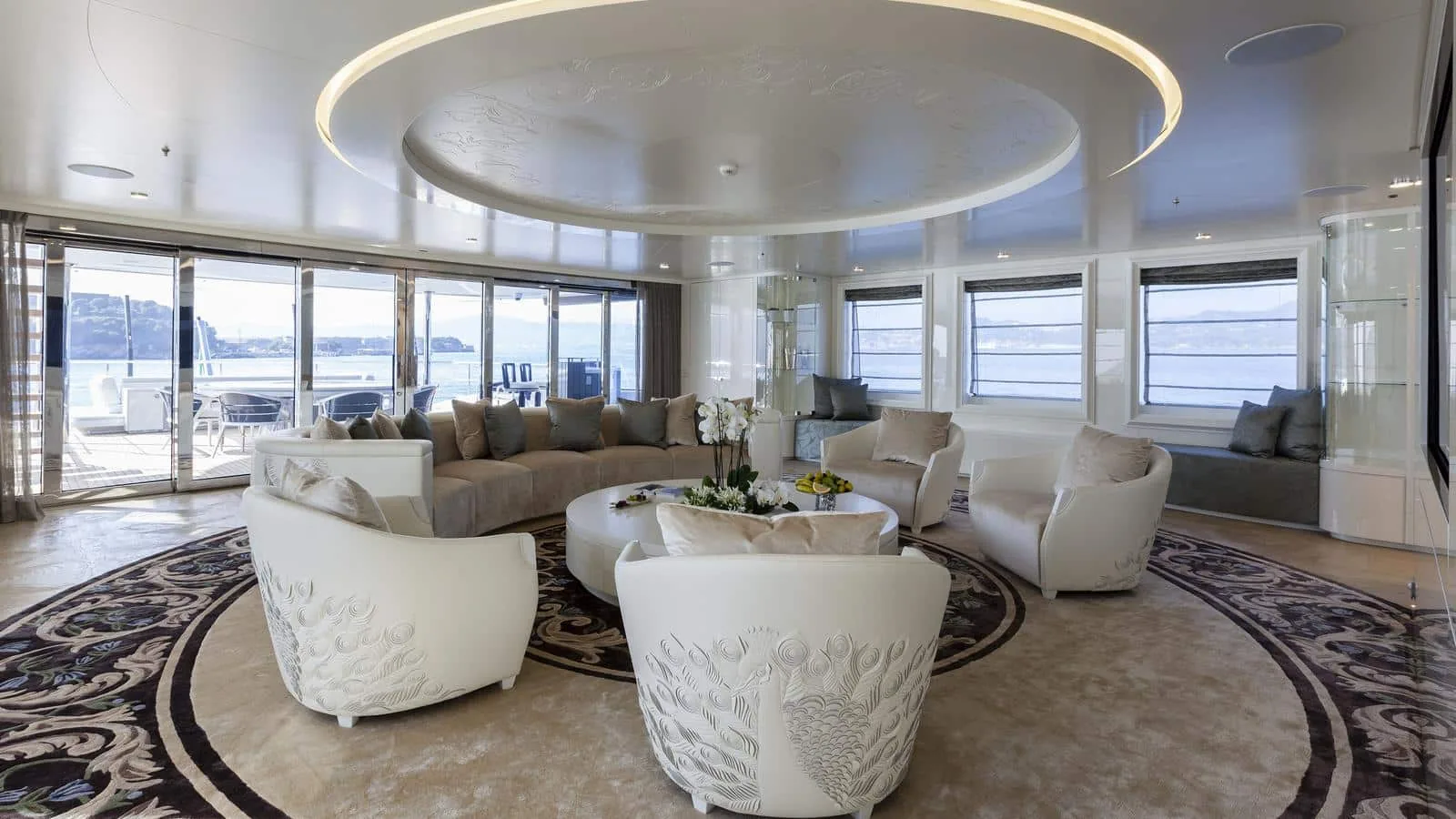 QUINTA ESSENTIA - photo 12 yacht charter Cannes