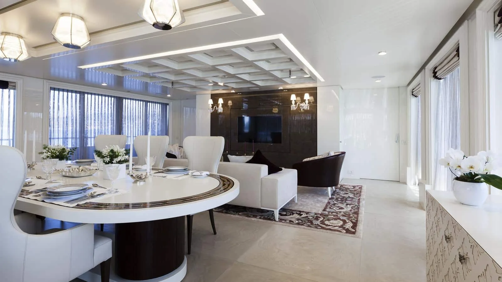 QUINTA ESSENTIA - photo 13 yacht charter Cannes