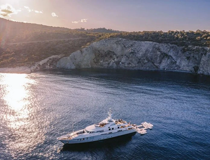 RARE FIND - photo 18, RARE FIND yacht charter