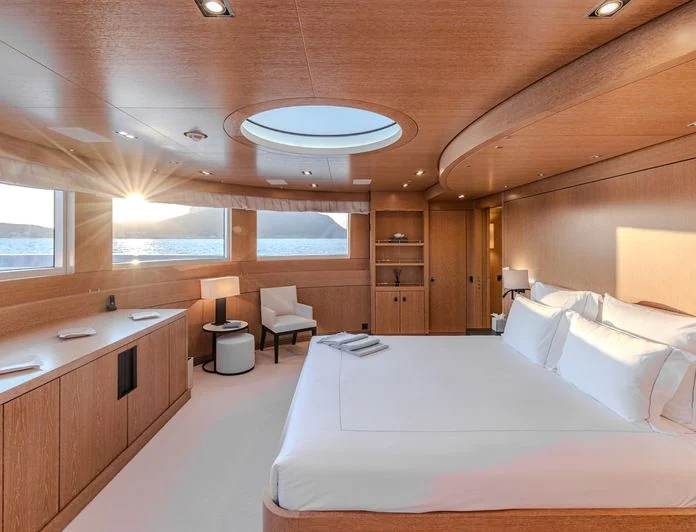 REBELS - photo 5, REBELS yacht charter