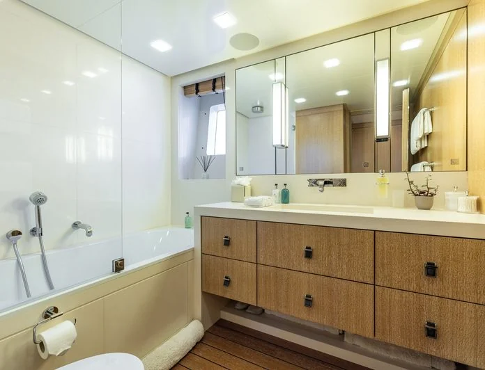 REBELS - photo 9, REBELS yacht charter