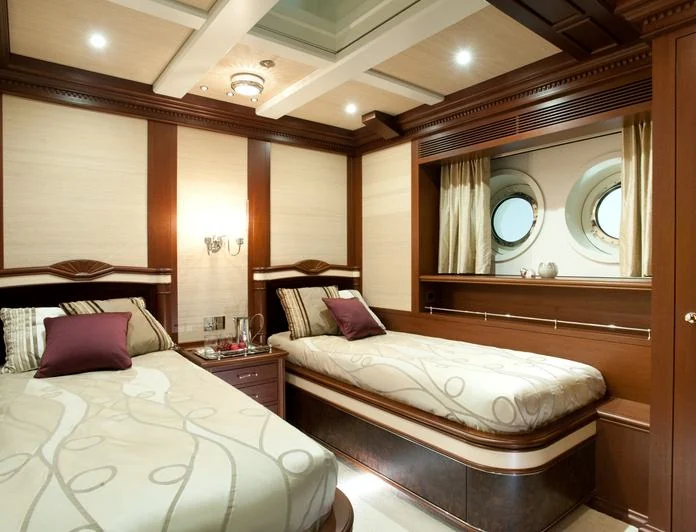 RED SKY - photo 4, RED SKY yacht charter
