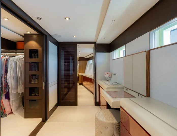 RENEGADE - photo 9, RENEGADE yacht charter