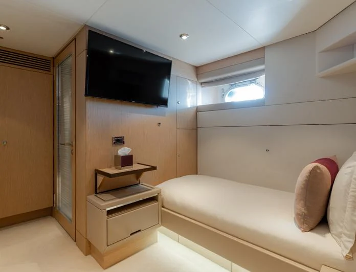 RENEGADE - photo 12, RENEGADE yacht charter