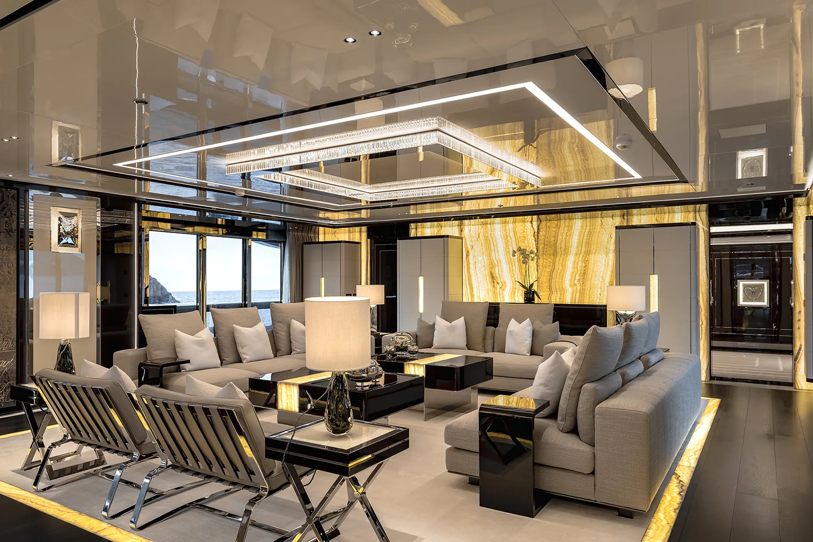 RESILIENCE - photo 22 yacht charter Cannes