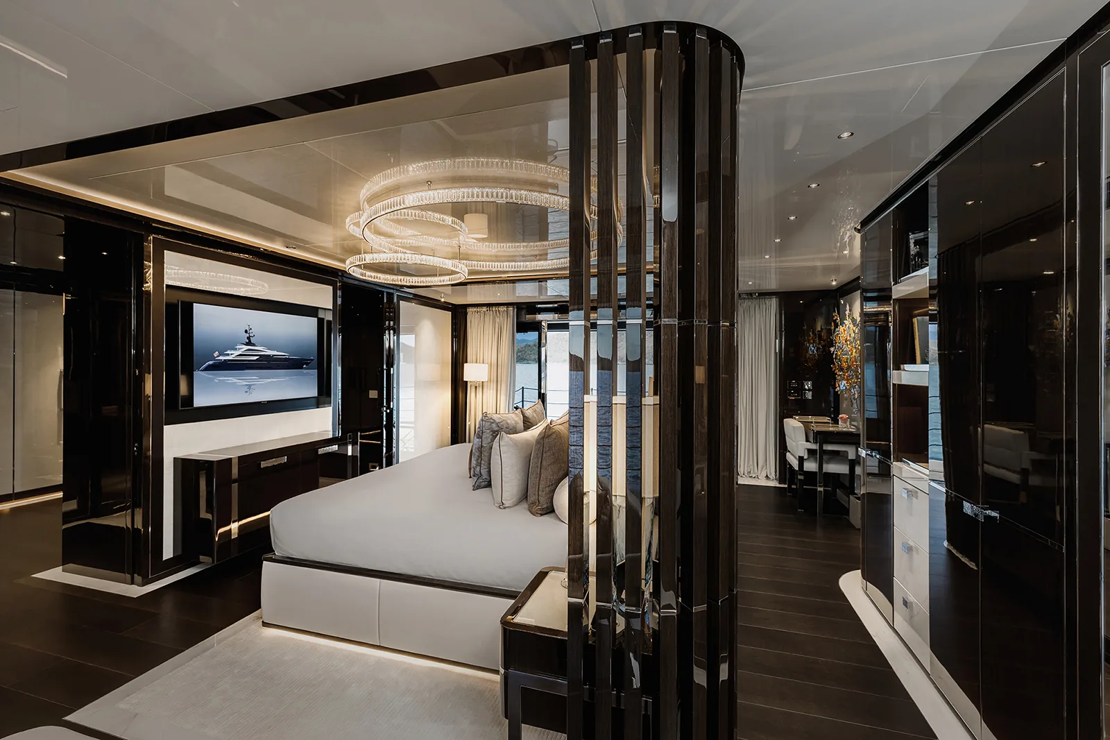 RESILIENCE - photo 26 yacht charter Cannes