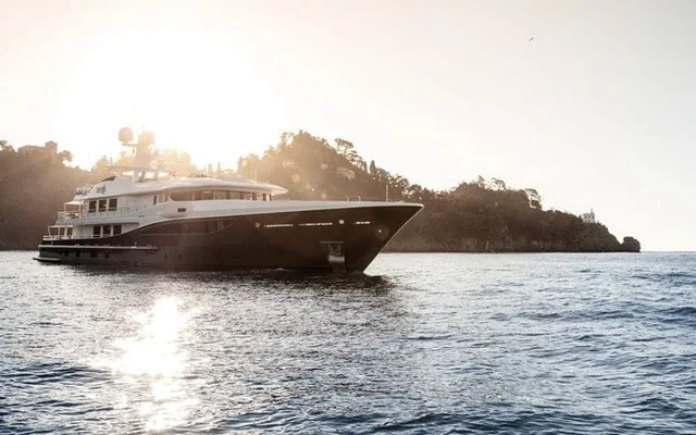 REVELRY - superyacht for week charter