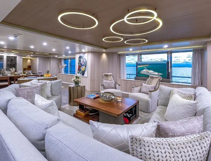 REVERIE - photo 4, REVERIE yacht charter
