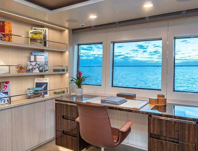 REVERIE - photo 9, REVERIE yacht charter