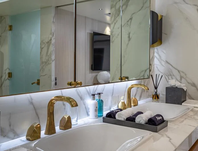 REVERIE - photo 11, REVERIE yacht charter