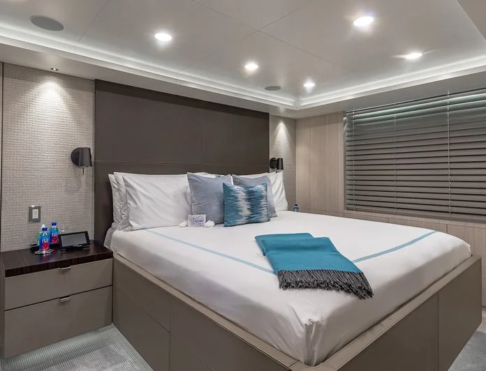 REVERIE - photo 16, REVERIE yacht charter