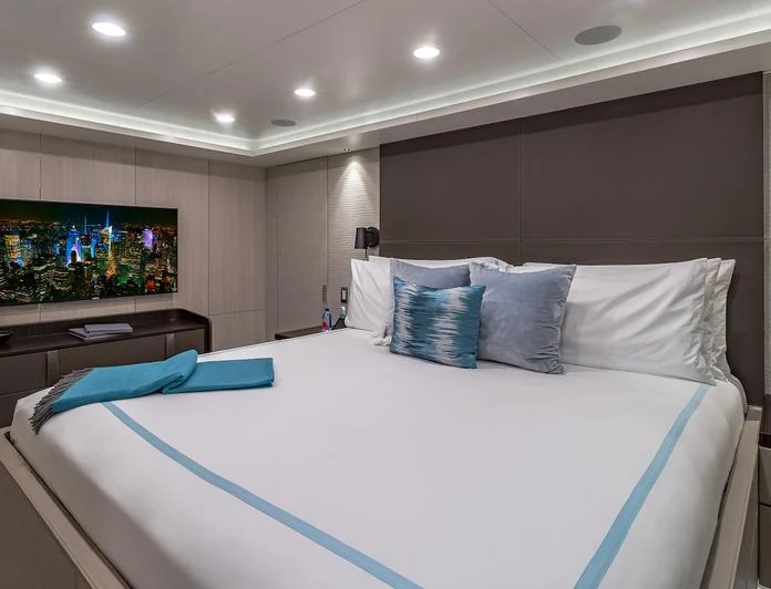REVERIE - photo 17, REVERIE yacht charter