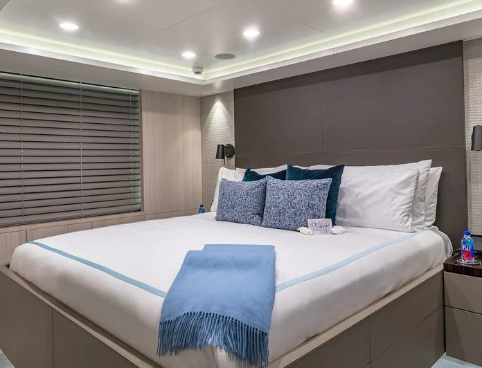 REVERIE - photo 18, REVERIE yacht charter