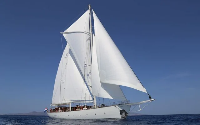 RHEA - sailing yacht for week charter