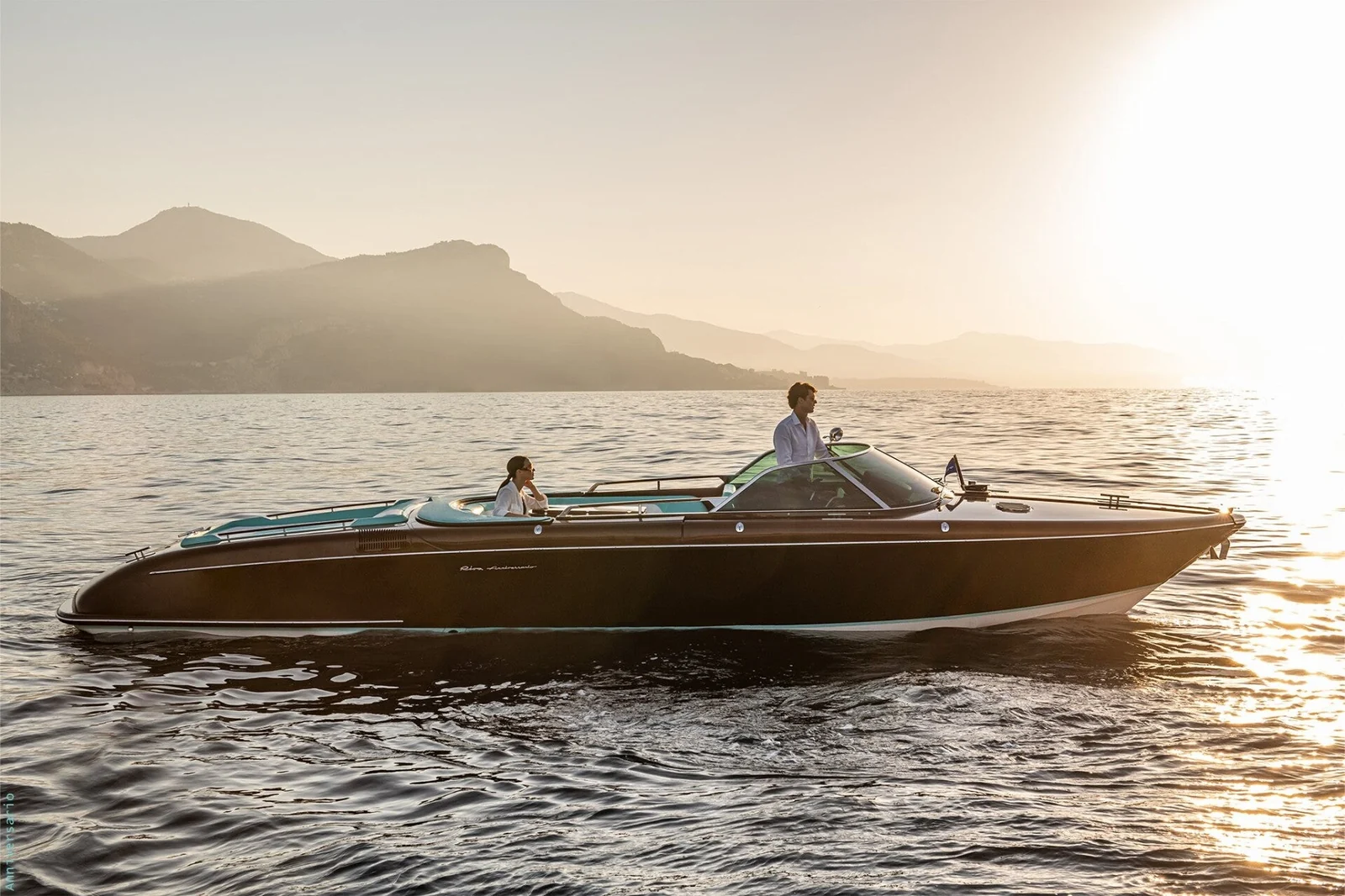 Riva 33 Aquariva Super - photo 1 yacht charter Cannes