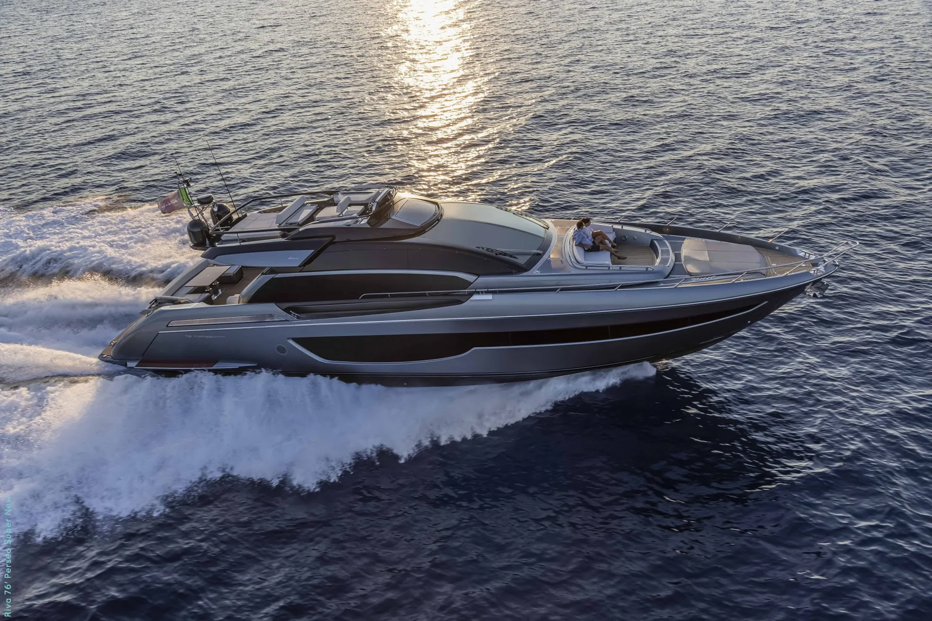 Riva 76 - photo 3 yacht charter Cannes
