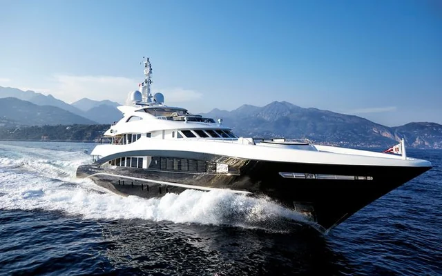 ROCKET - superyacht for week charter