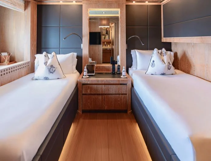 ROYALE X - photo 10, ROYALE X yacht charter