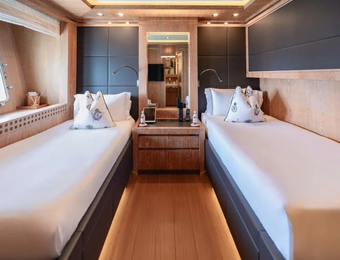 ROYALE X - photo 11, ROYALE X yacht charter