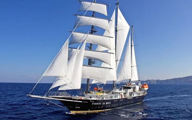 RUNNING ON WAVES - sailing yacht for week charter
