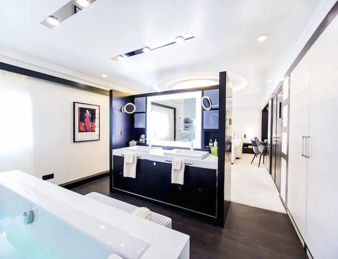 SALUZI - photo 11, SALUZI yacht charter