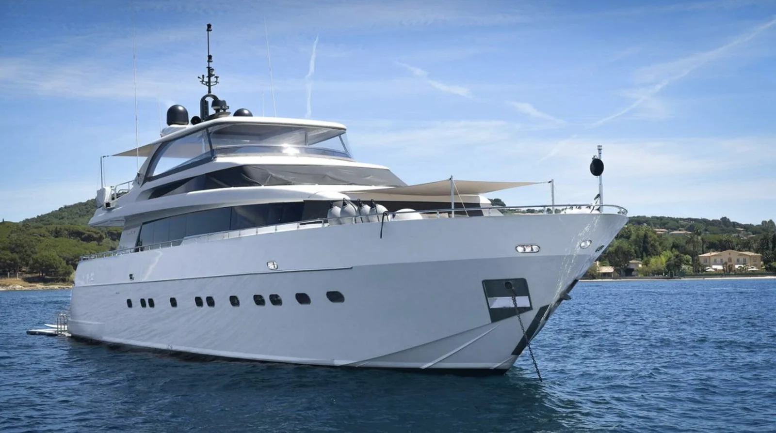 Sanlorenzo SL88 - photo 2 yacht charter Cannes