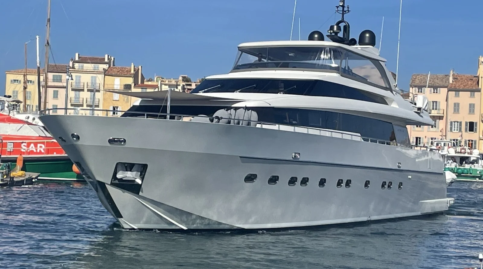 Sanlorenzo SL88 - photo 5 yacht charter Cannes