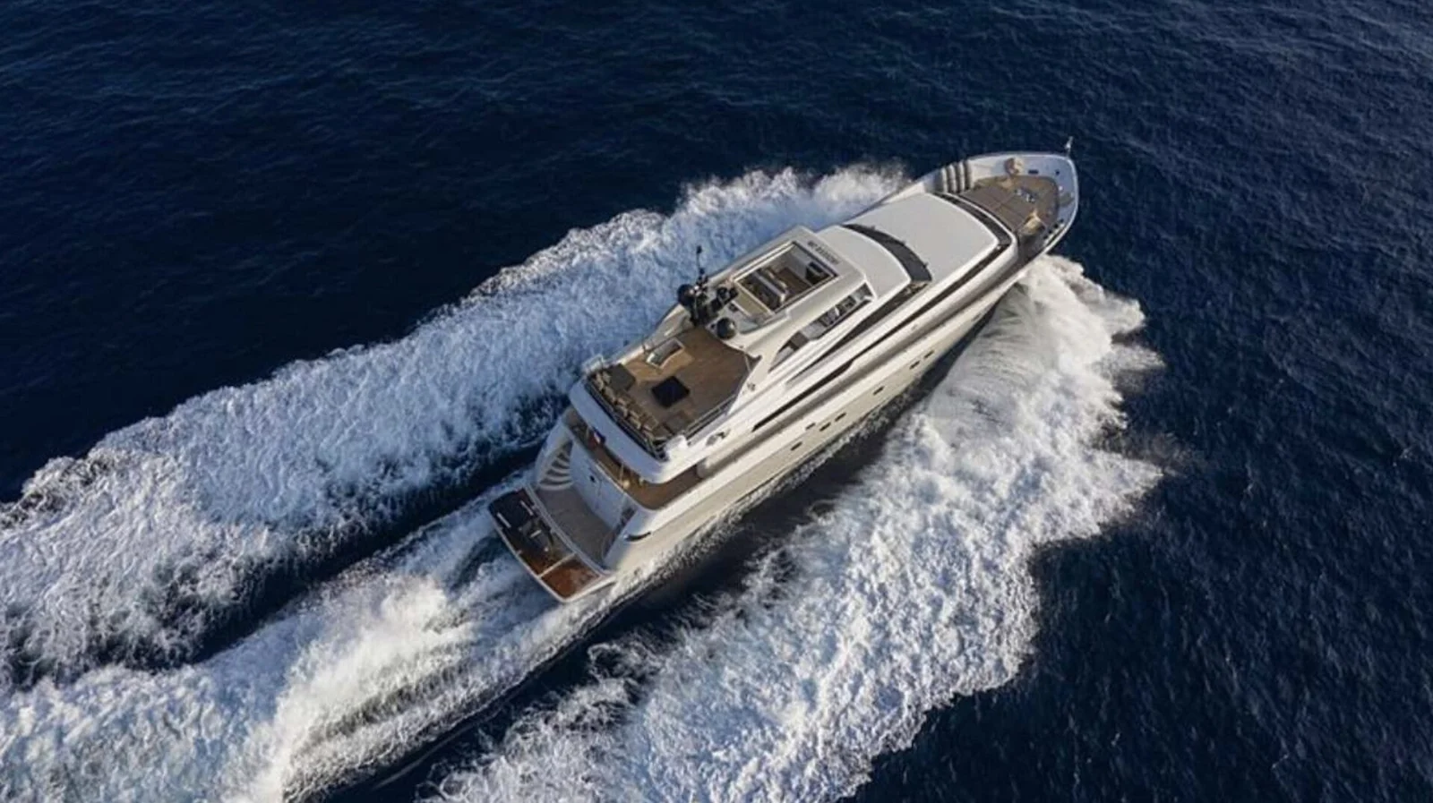 Sanlorenzo SL88 - photo 6 yacht charter Cannes