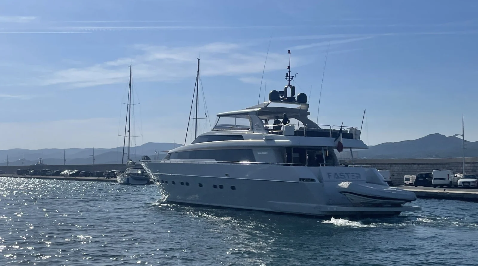 Sanlorenzo SL88 - photo 13 yacht charter Cannes