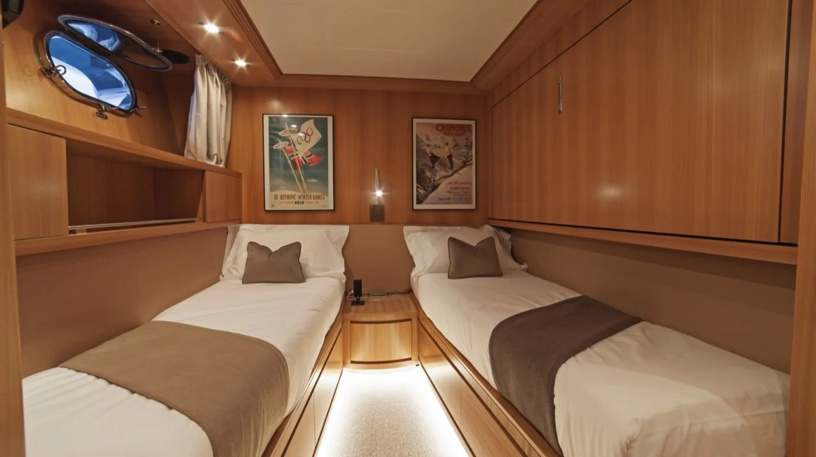 Sanlorenzo SL88 - photo 23 yacht charter Cannes