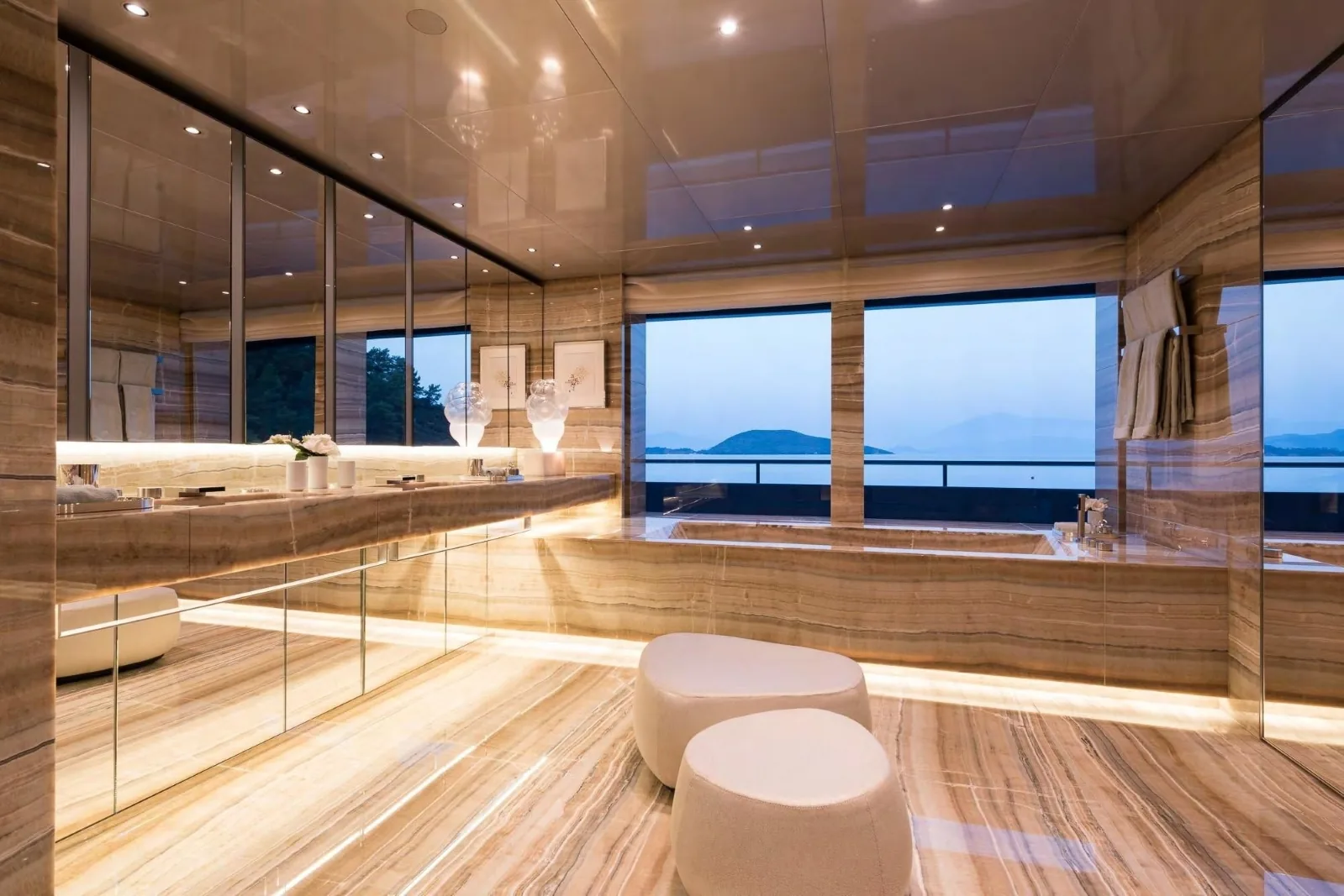 SAVANNAH - photo 33 yacht charter Cannes