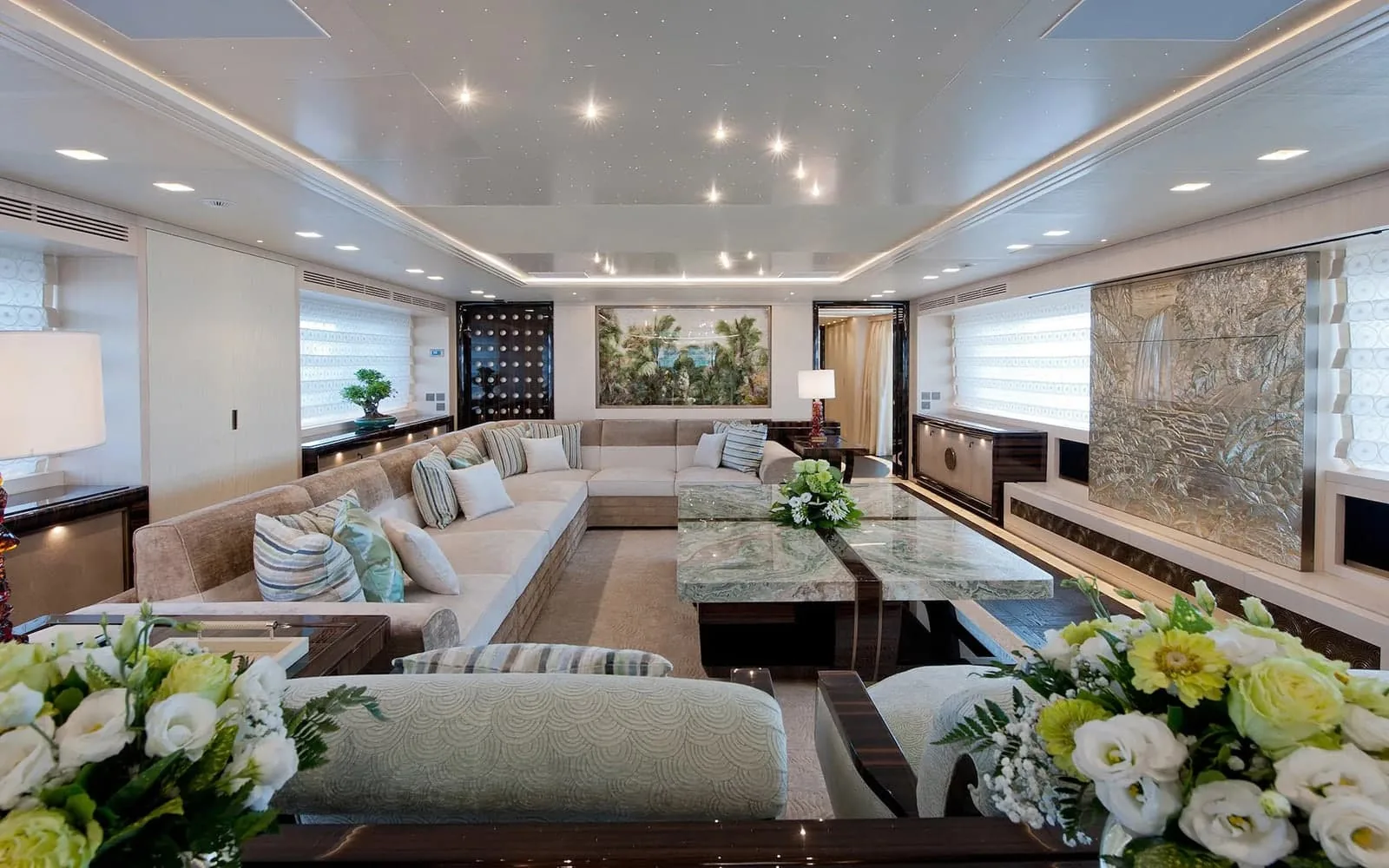 SCORPION - photo 10 yacht charter Cannes