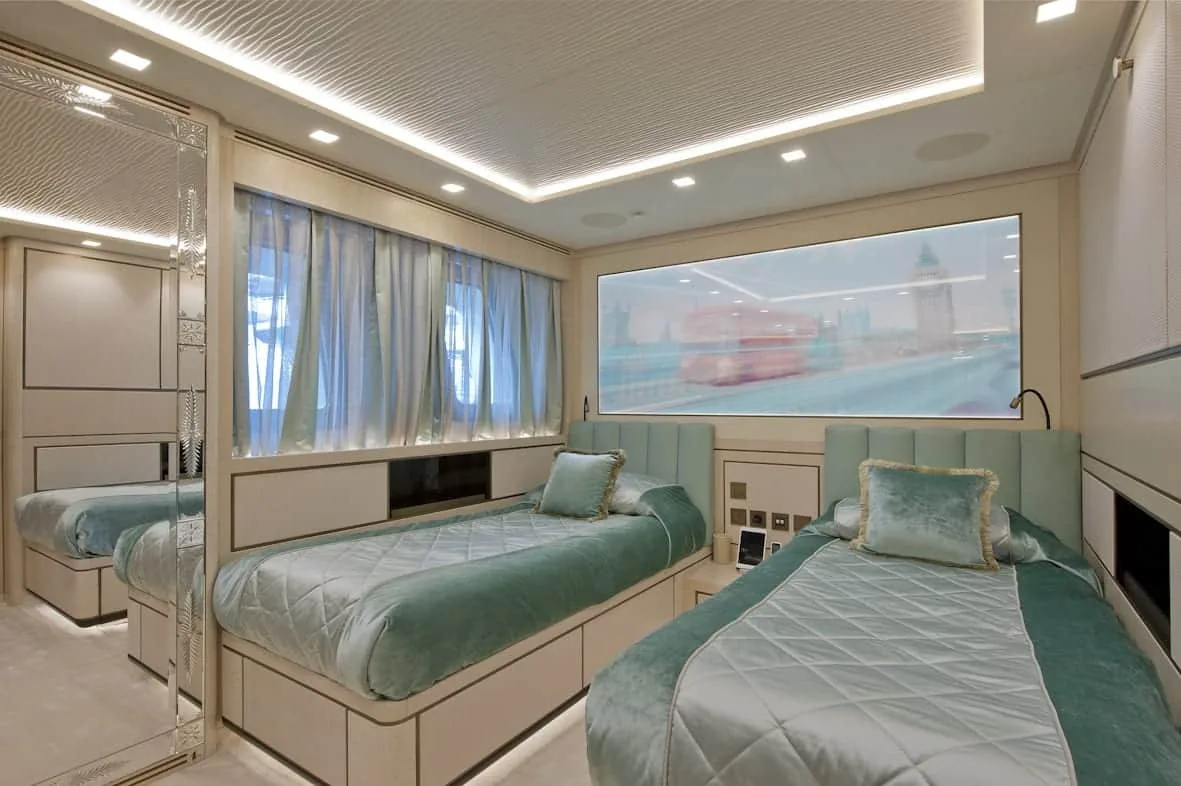 SCORPION - photo 25 yacht charter Cannes