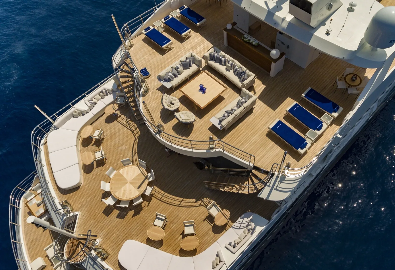 SERENITY - photo 2 location yacht Cannes